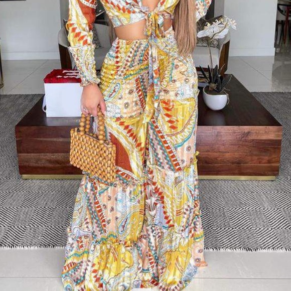 🌻Sexy Wide Leg Pant Set🌻 - Picture 4 of 4